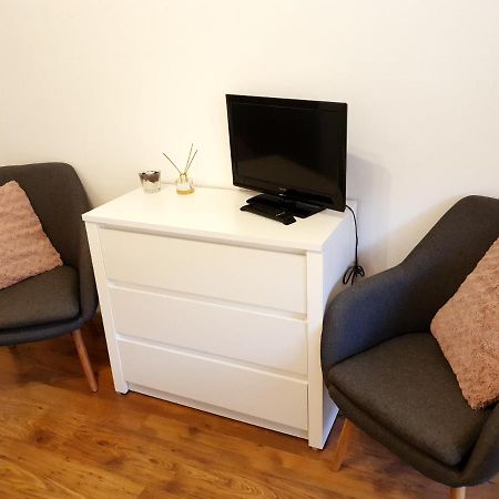 Apartman Bystrica City & Parking 班斯卡-比斯特里察 外观 照片